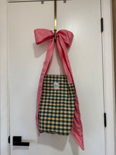 Load image into Gallery viewer, Bow Totes (Large Capacity)