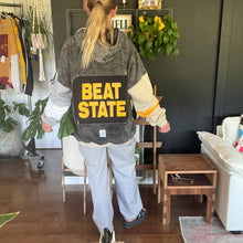 Load image into Gallery viewer, U of O Beat State | Rework