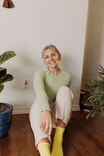 Load image into Gallery viewer, Lettuce Edge Long Sleeve Crop