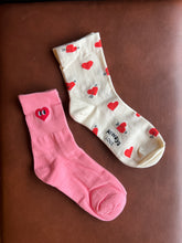 Load image into Gallery viewer, Pink Heart Eyes Socks
