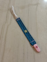 Load image into Gallery viewer, Binky  &amp; Toy Clips
