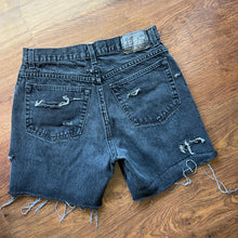 Load image into Gallery viewer, Arizona Jean Co | Relaxed SHORTS | W32
